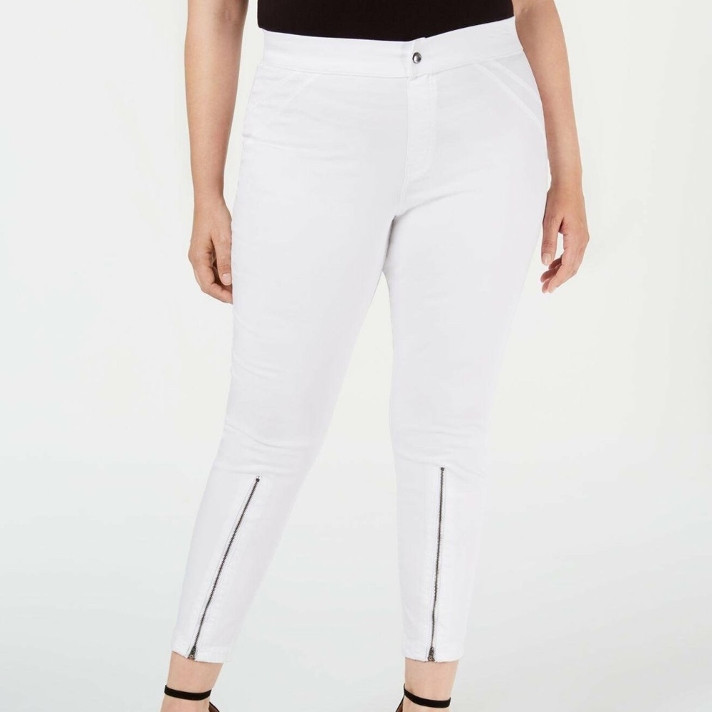 (NWT) Hue Women's Extreme Zip Hem Leggings, White Sizes XS or S